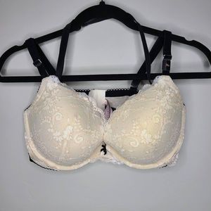 Victoria's Secret Deam Angels Push-Up Cream Lace Black Details 38D NWT